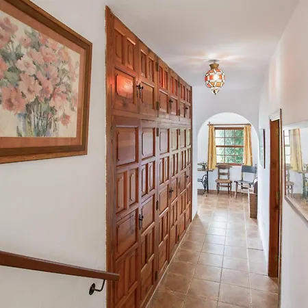 Ferienhaus Dragos Y Volcan *