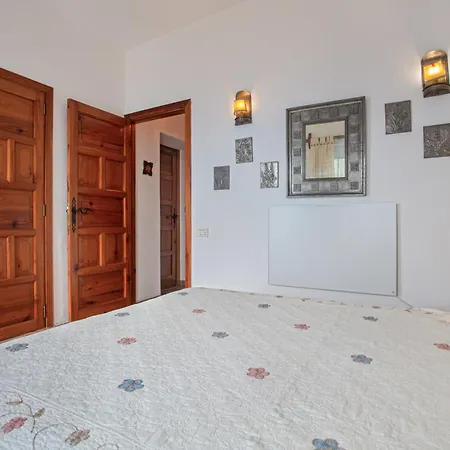 Dragos Y Volcan Nyaraló